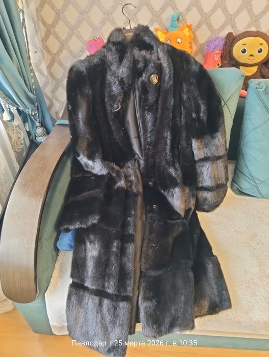 Продам норковую шубу в состоянии новой