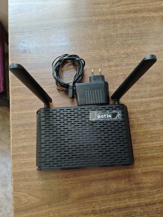 Продам Роутер Netis m-N1 Ac 1200 .