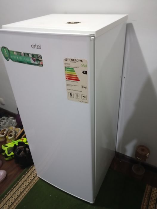 Artel holodilnik sotiladi