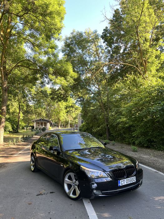 Vând BMW e60 520d