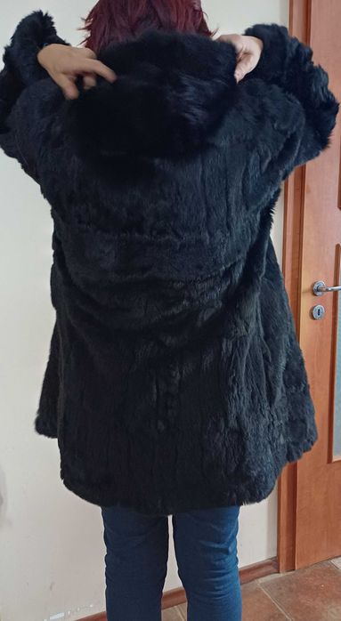Haina blana de iepure cu gluga