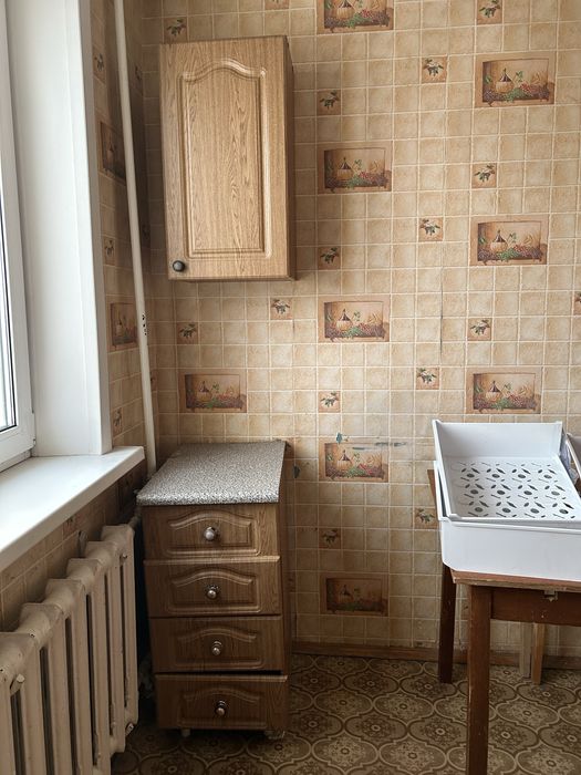 Продам кухонный гарнитур бу