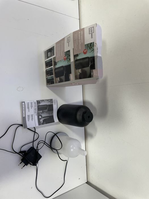 Ultrasonic aroma diffuser