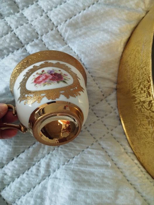 Продавам сервиз за кафе или чай