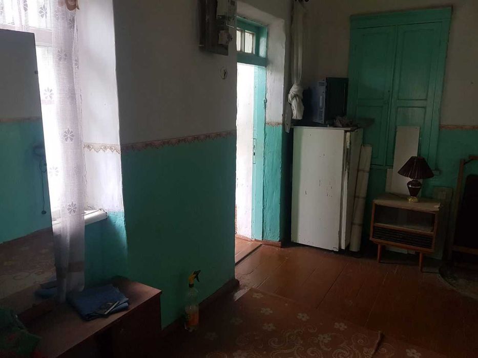 Yangiyol markazida 3 xonali 2 sotikli uy sotiladi maxalla yaxshi tinch