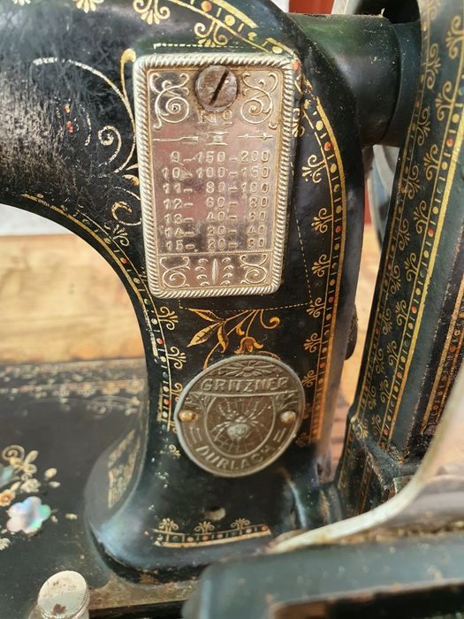 Masina de cusut Gritzner