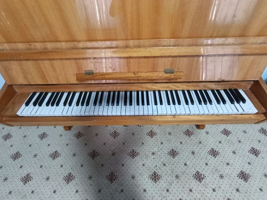 Продаётся пианино