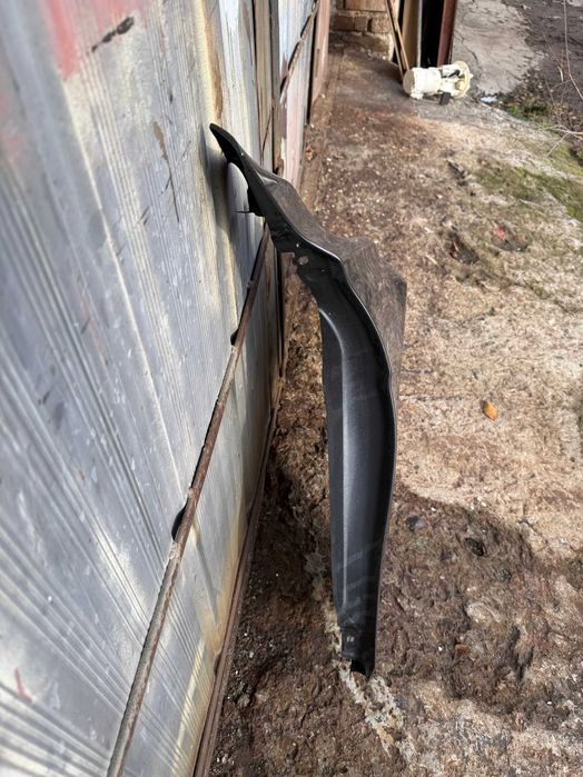 Десен калник BMW F30