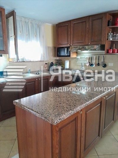 Продава се Къща в Стралджа - 200 кв.м за 1235 €/кв.м - Снимка #6