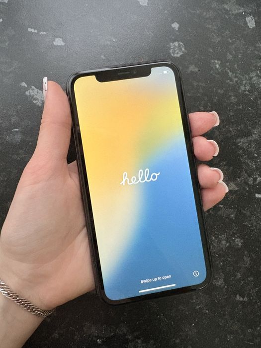 Iphone 11 черного цвета