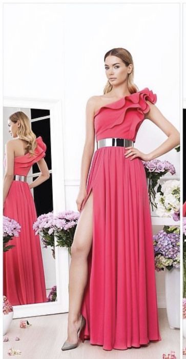 Дълга рокля Beyond!