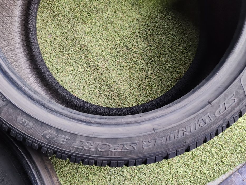 245 40 18 iarna Dunlop