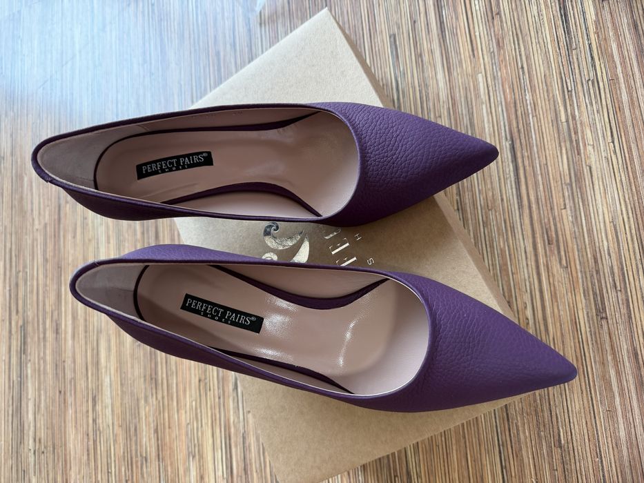 Фиолетовые туфли лодочки