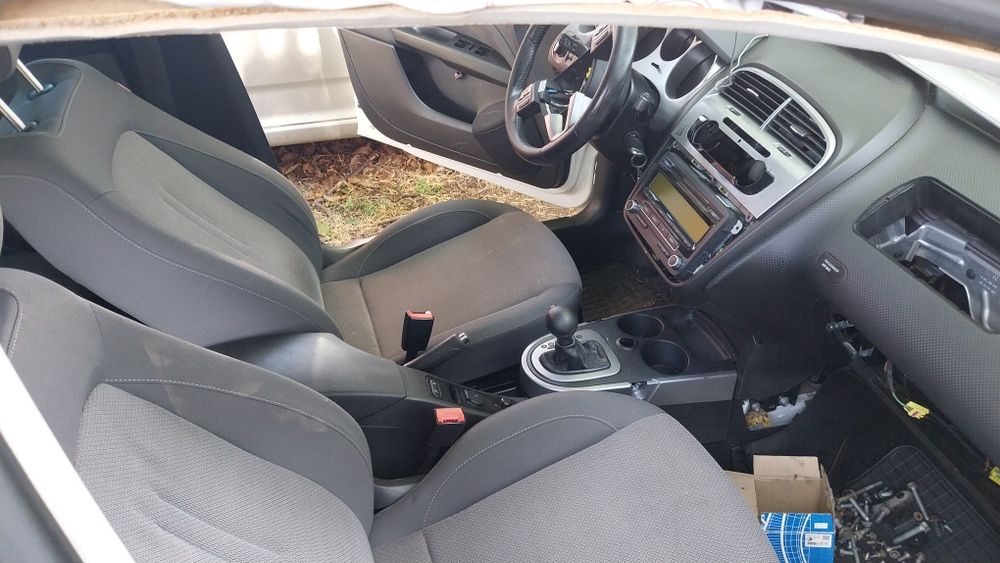 Нова цена!!!ПЕРФЕКТЕН салон СЕАТ АЛТЕА Xl/Seat Altea xl 2011г facelift