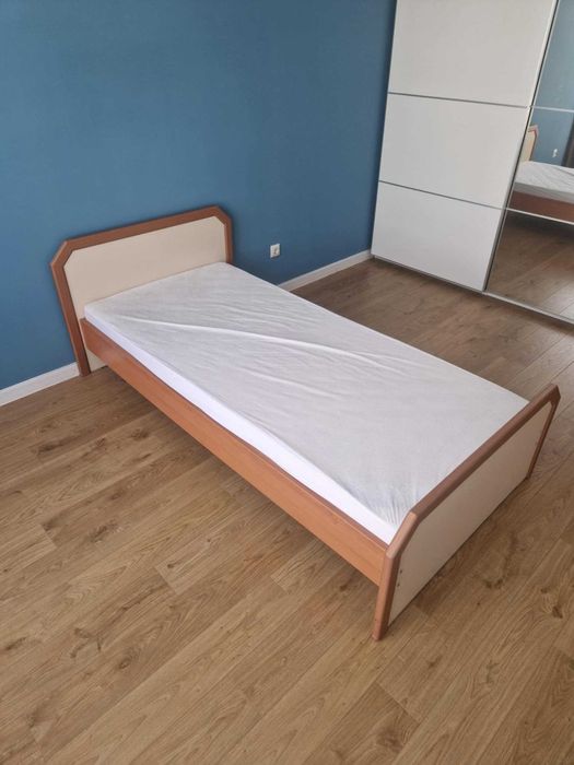 Единично легло с матрак 90/200