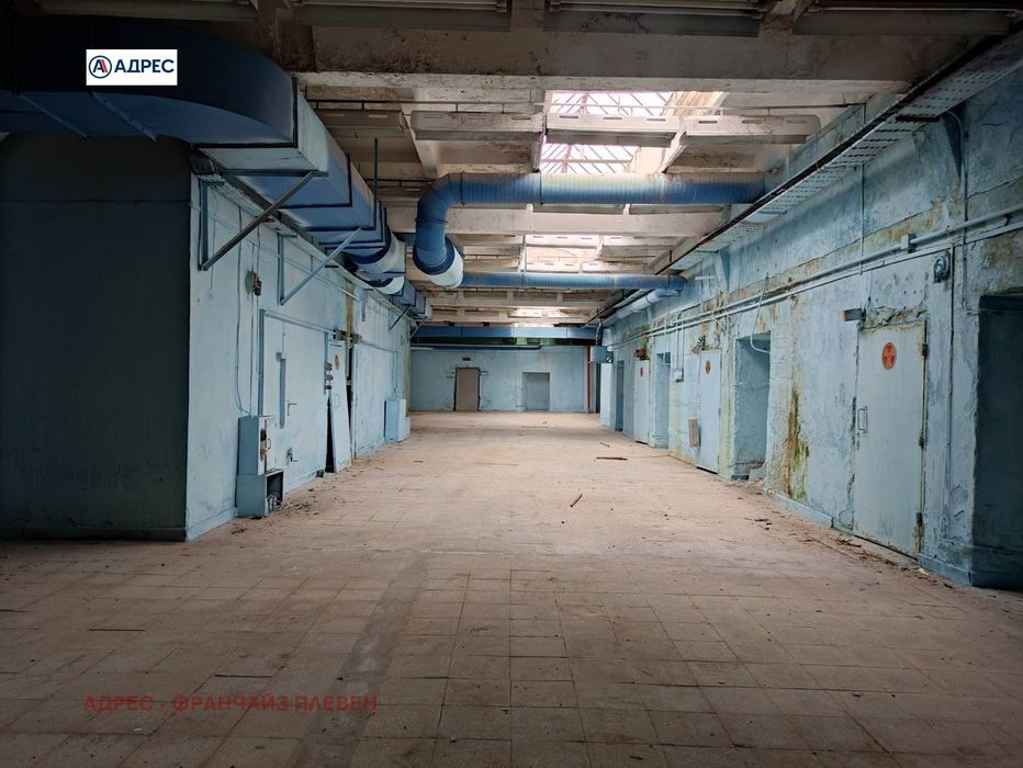 Продава се Склад в Плевен, Кайлъка - 6168 кв.м за 244 €/кв.м - Снимка #11