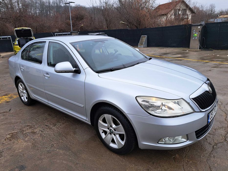 Шкода октавия 1.6TDI 105hp 2010.г