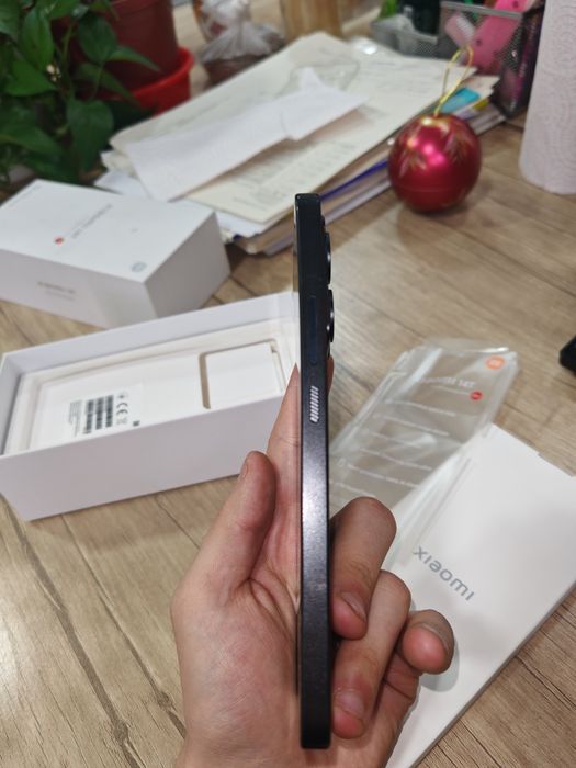 Продается Xiaomi 14T 12/512 ГБ.