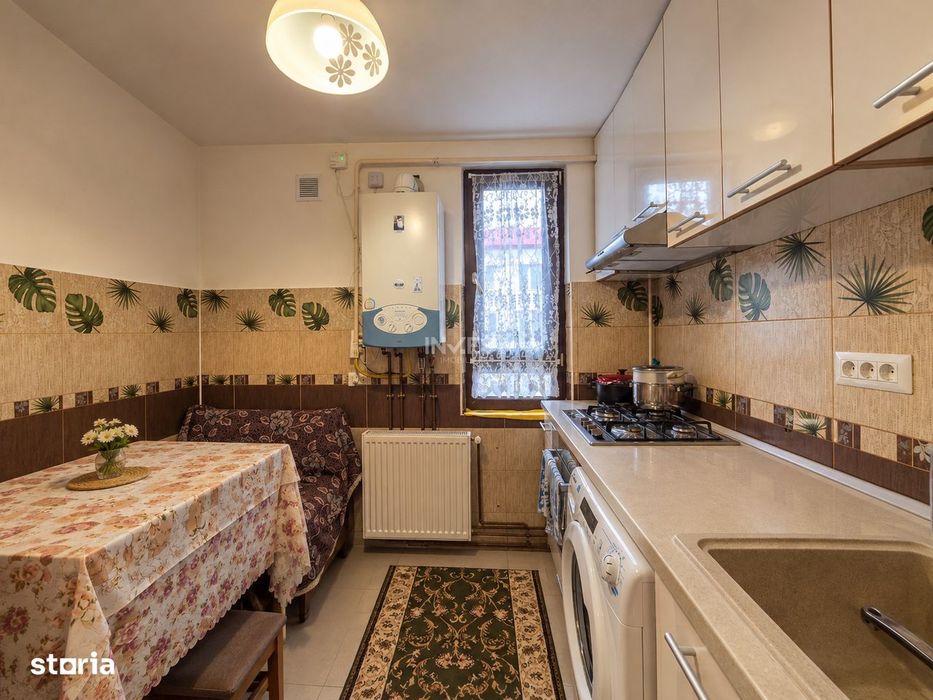 Apartament de 3 camere, decomandat, zona Piata Voievozilor-Alexandru c