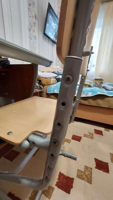 Парта для школьника