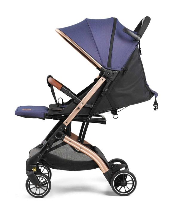 Продаем детскую прогулочную коляску