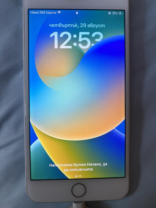 Iphone 8plus 64GB +кейсове и протектор