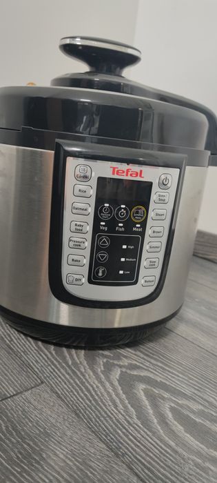 Мултикукър Tefal CY505E30 One Pot