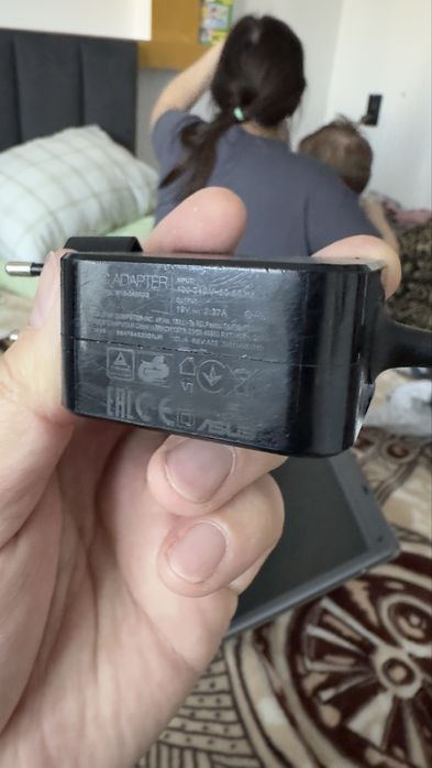 Зарядка на ноутбук ASUS