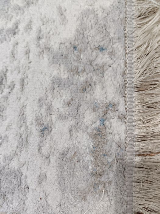 Ковер 1,4м*2,3м хорошее состояние