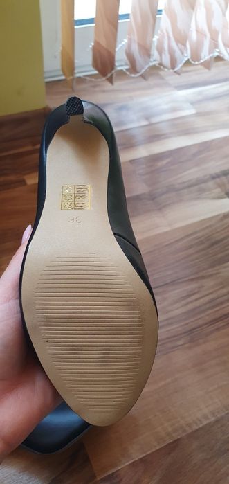 Летни боти на тънък ток