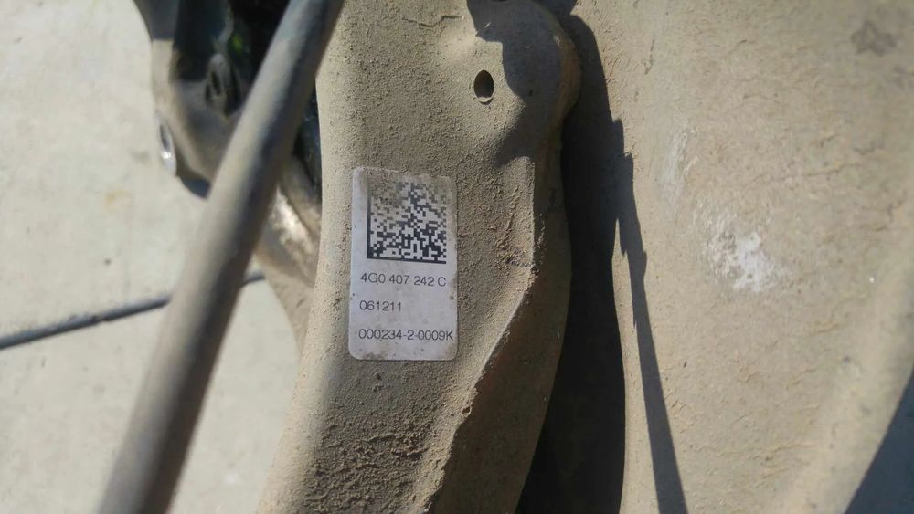 Fuzeta dreapta fata audi a4 b8 8k 4g0407242c