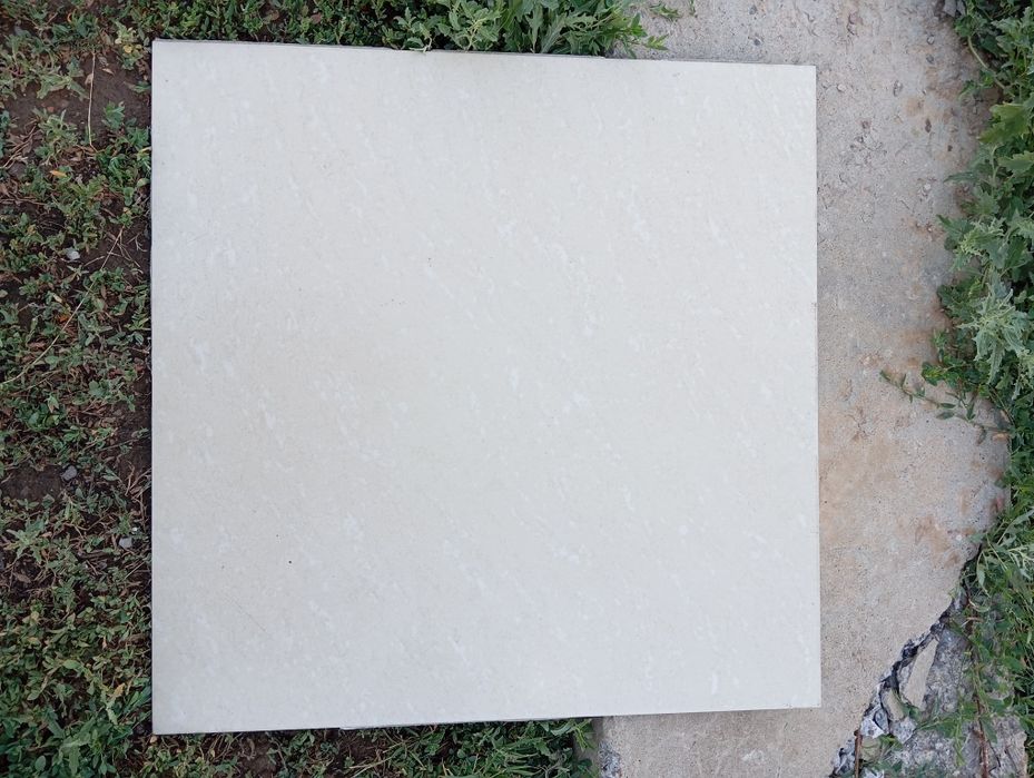 Есік. Кафел. Айна. ДМБ форма сатылады