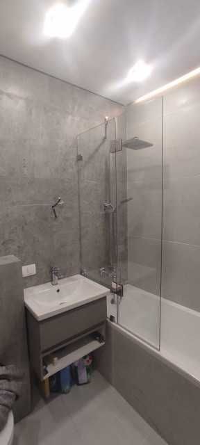 Перегородки на ванну из стекла