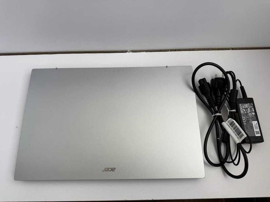 Laptop Acer Aspire 3 A315-24P-R1N6, Ryzen 5 7520U, 16GB DDR5, 512GB SSD