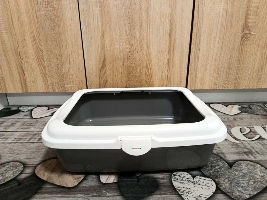 котешка тоалетна  удобна и практична