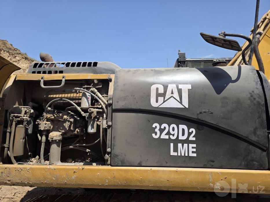 Caterpillar 329D 1.8 куб эксковатори сотилади