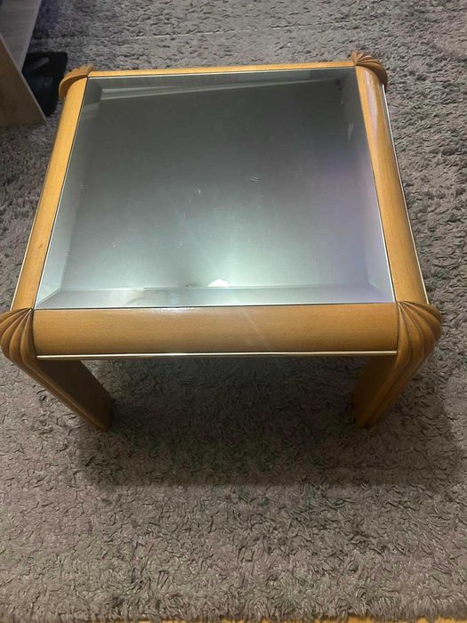 Стилна масичка масив