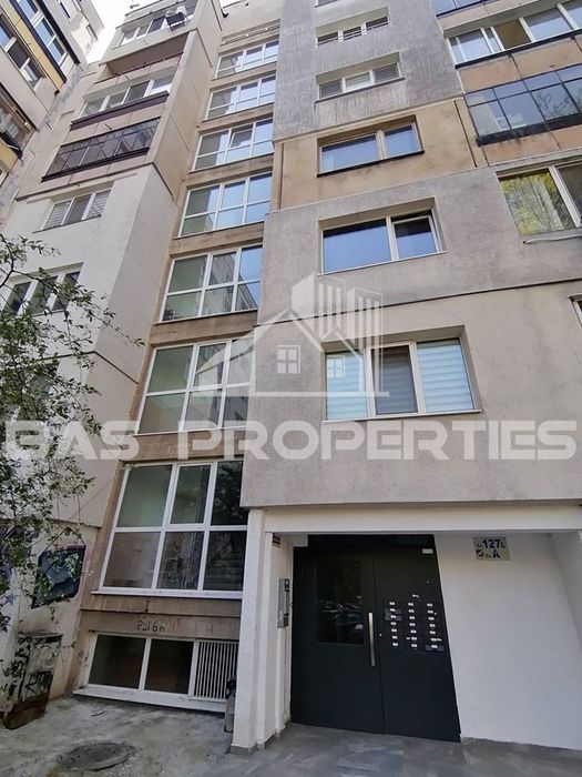 3-стаен в София-Света Троица площ 85