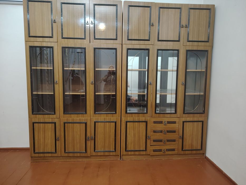 Stenka sotiladi narxi xolati zor rangşyam chiroyli