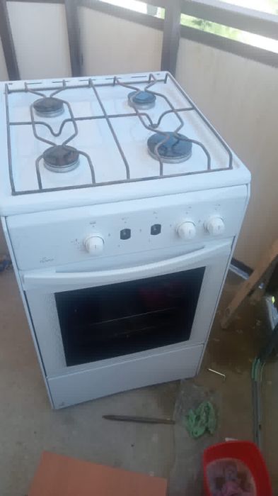 Продается газ плита Flama