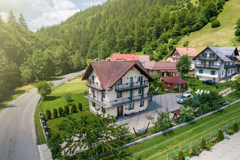 Transylvania Hut - pensiune in Moieciu de Sus