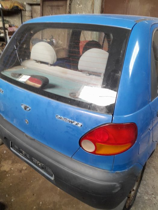 Piese matiz din dezmembrări.