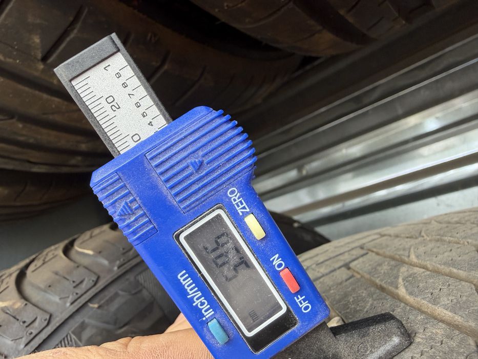 2бр Всесезонни гуми 215/50R17