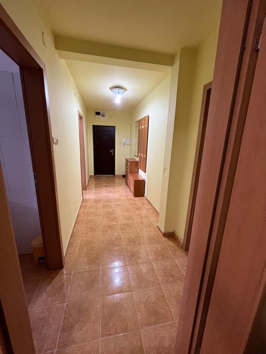 Persoana fizica vând Apartament 2 camere în deva