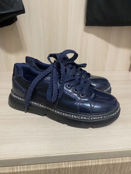 Осенние школьные ботинки