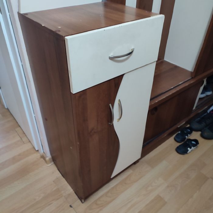 Шкаф для прихожей