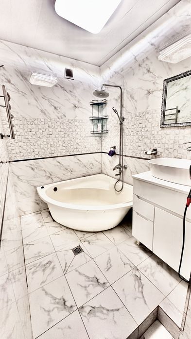 Продаю 3-х комнатную квартиру на м.Ойбек