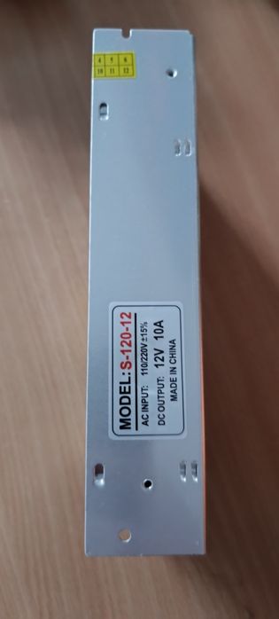 Sursa alimentare 12v 10A NOUĂ. alimentare camere video, etc