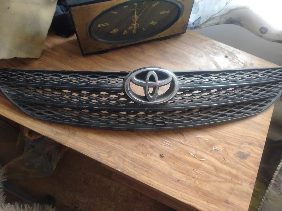 Решётка радиатора Камри