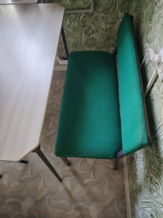 Продам Кухонный уголок